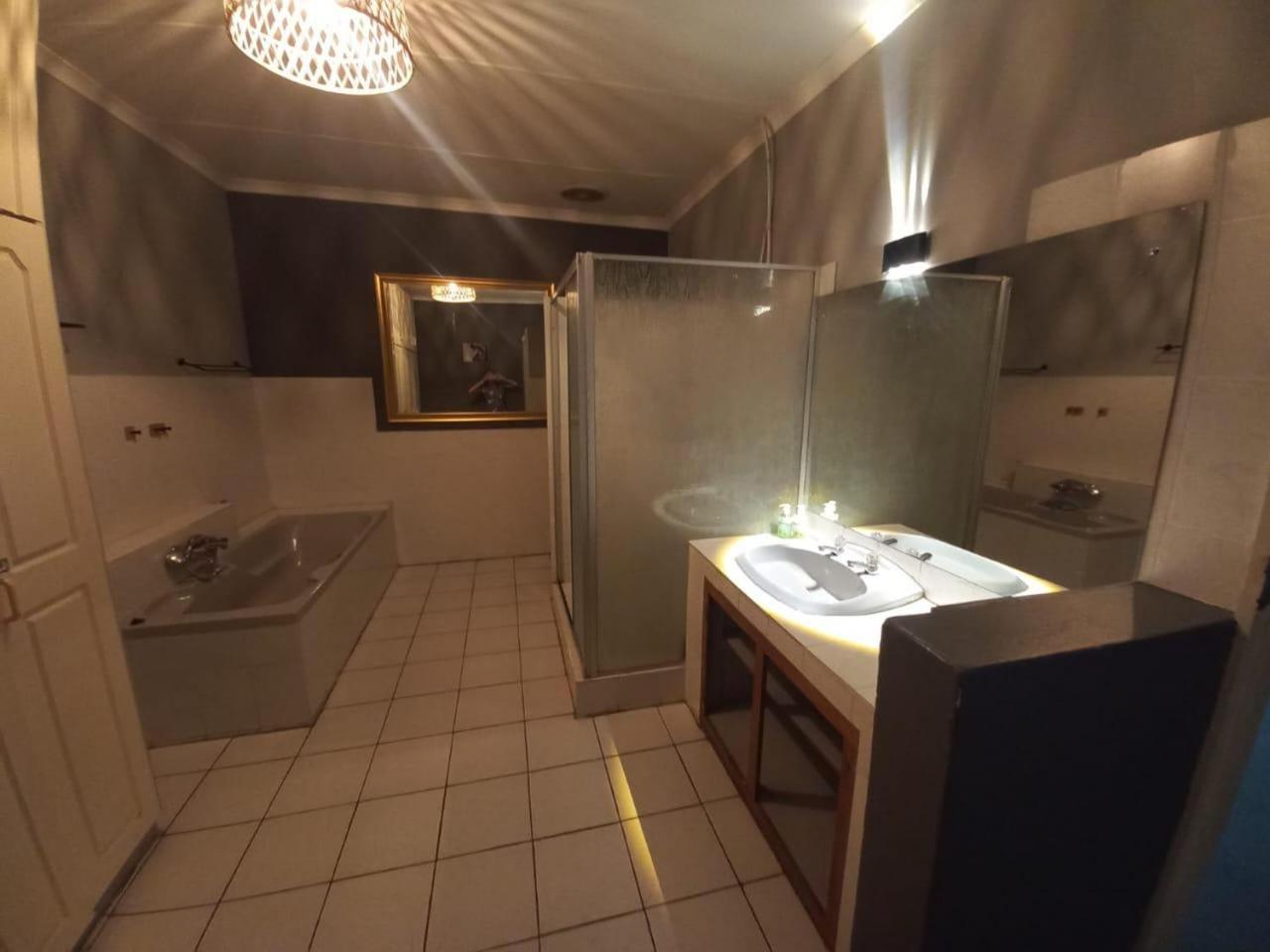 Anri Guesthouse Μπλουμφοντέιν Εξωτερικό φωτογραφία