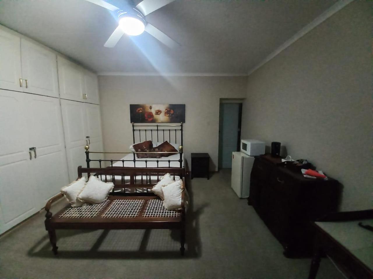 Anri Guesthouse Μπλουμφοντέιν Εξωτερικό φωτογραφία